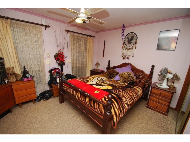 8 Regency Road, Happy Valley SA 5159