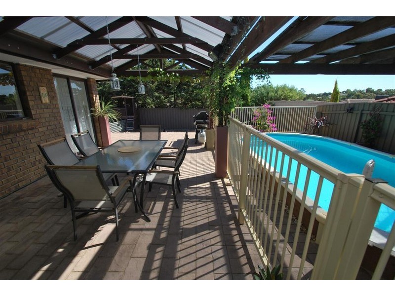 22 Jagger Crescent, Woodcroft SA 5162