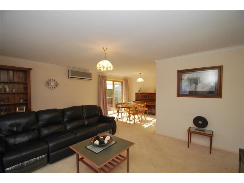 1 Lalina Street, Happy Valley SA 5159