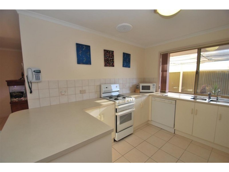 1 Lalina Street, Happy Valley SA 5159