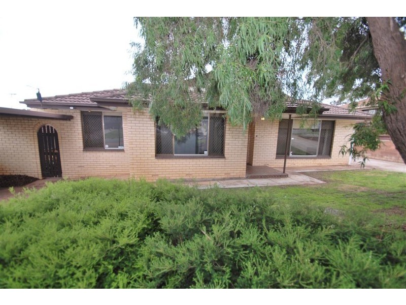 13 Pinchbeck St, Morphett Vale SA 5162