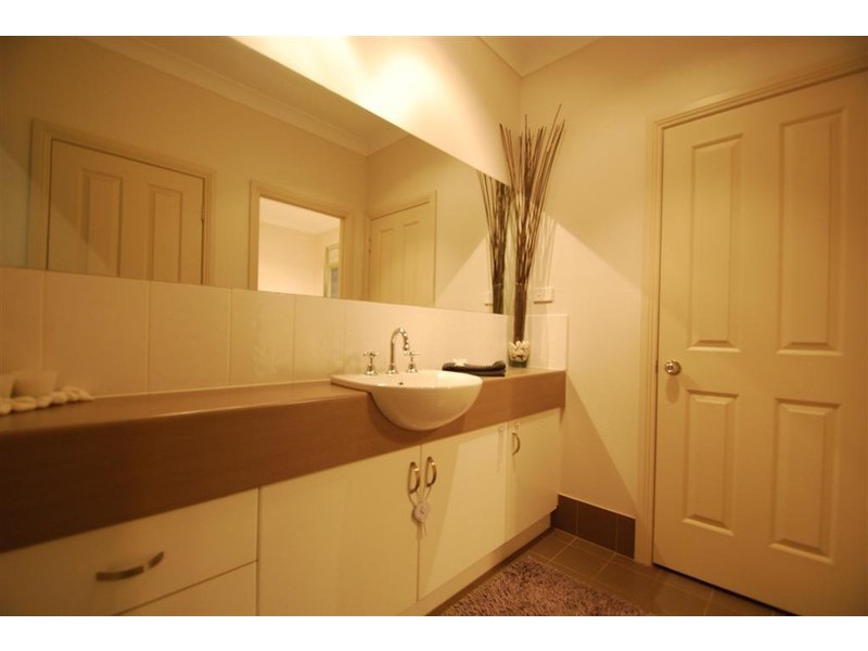 193 Reynell Road, Happy Valley SA 5159