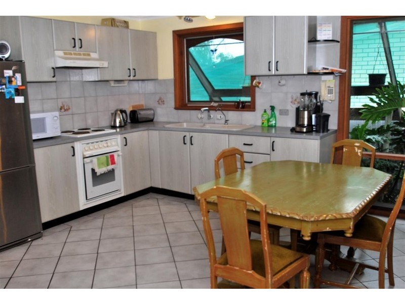 34 Calomba Crescent, Happy Valley SA 5159