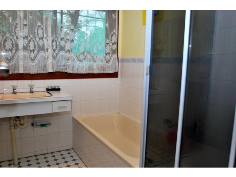 34 Calomba Crescent, Happy Valley SA 5159