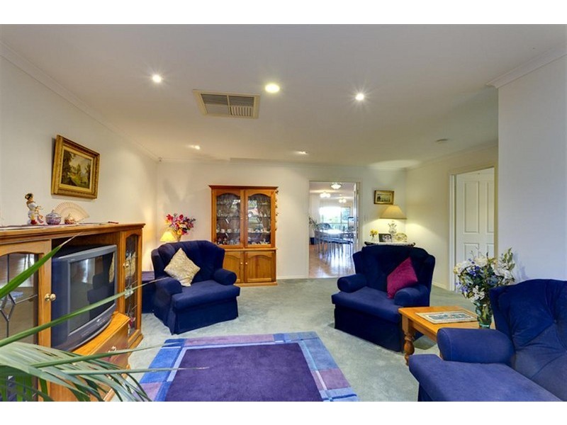 40 Grand Boulevard, Seaford Rise SA 5169