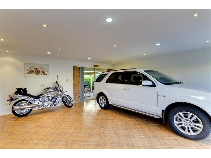 40 Grand Boulevard, Seaford Rise SA 5169