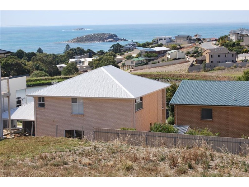 6 Southern Right Crescent, Encounter Bay SA 5211