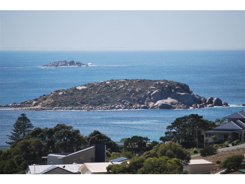 6 Southern Right Crescent, Encounter Bay SA 5211