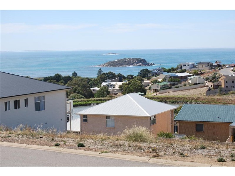 6 Southern Right Crescent, Encounter Bay SA 5211