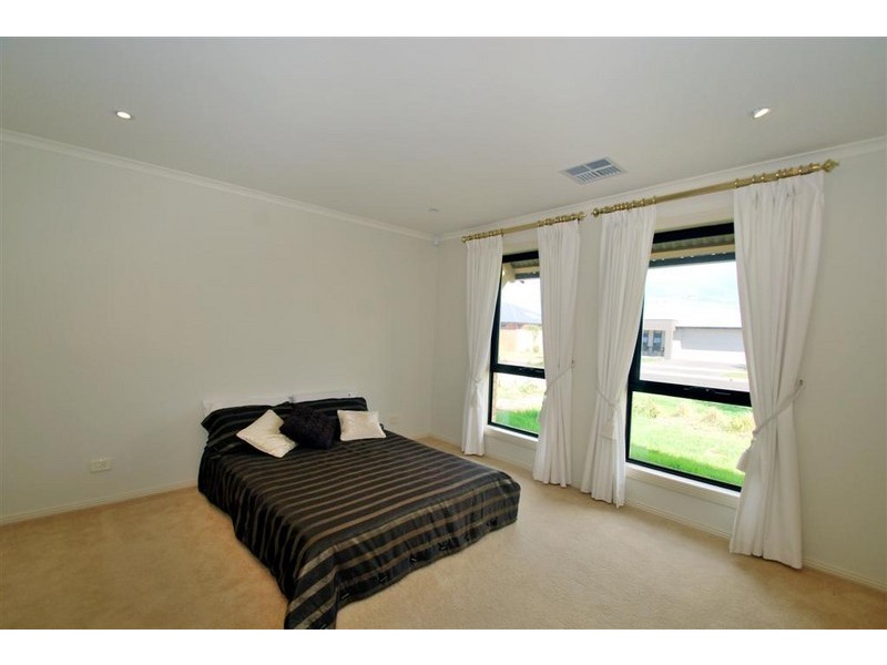 6 Basin Street, Aldinga Beach SA 5173