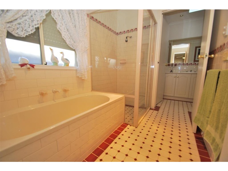 251 Pimpala Road, Woodcroft SA 5162