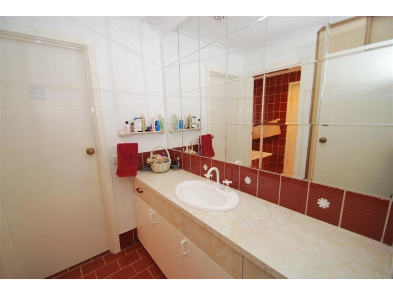 18 Sherebrooke Blvd, Woodcroft SA 5162