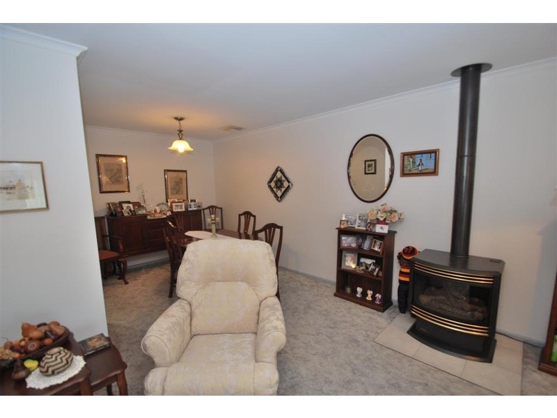 18 Sherebrooke Blvd, Woodcroft SA 5162