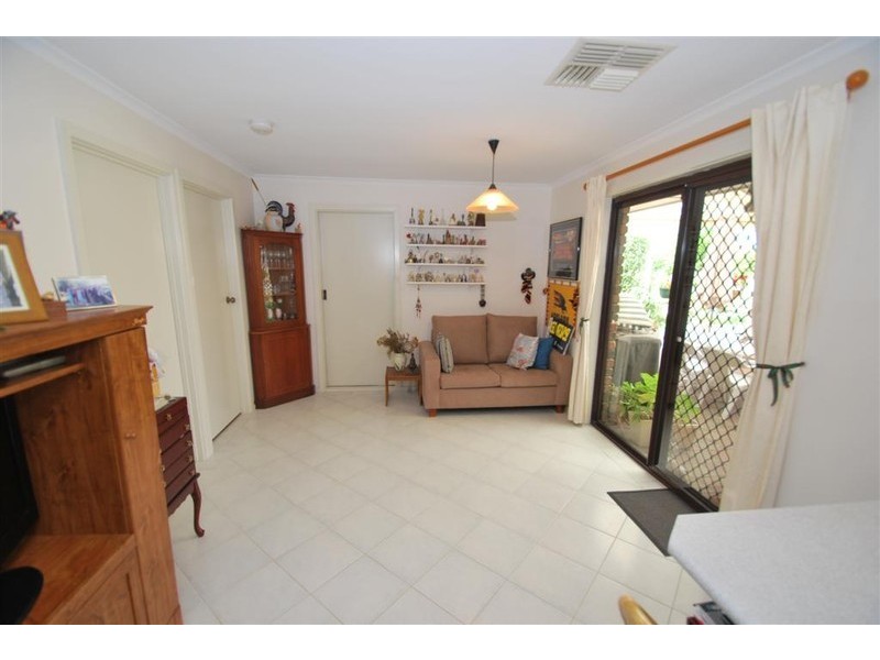 18 Sherebrooke Blvd, Woodcroft SA 5162