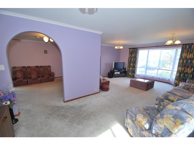 22 Hendrix Crescent, Woodcroft SA 5162