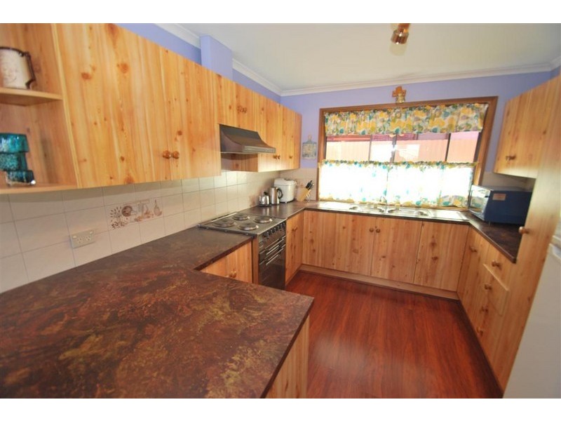 22 Hendrix Crescent, Woodcroft SA 5162