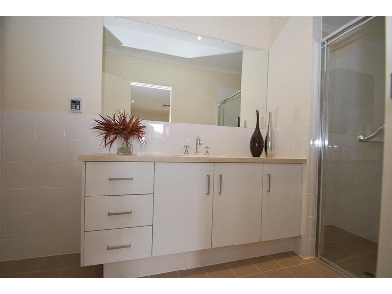 16 Flag Street, Seaford Meadows SA 5169