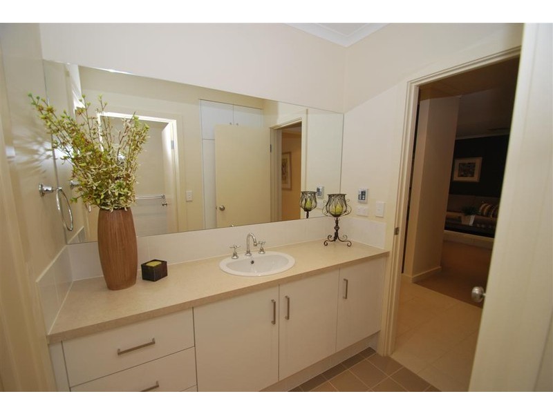 16 Flag Street, Seaford Meadows SA 5169