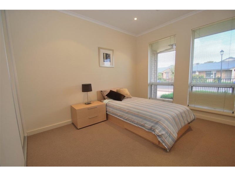 16 Flag Street, Seaford Meadows SA 5169