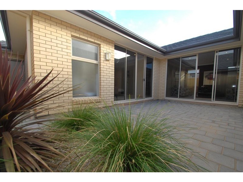 18  Flag Street, Seaford Meadows SA 5169
