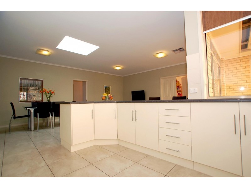 24 Navigator Avenue, Sheidow Park SA 5158