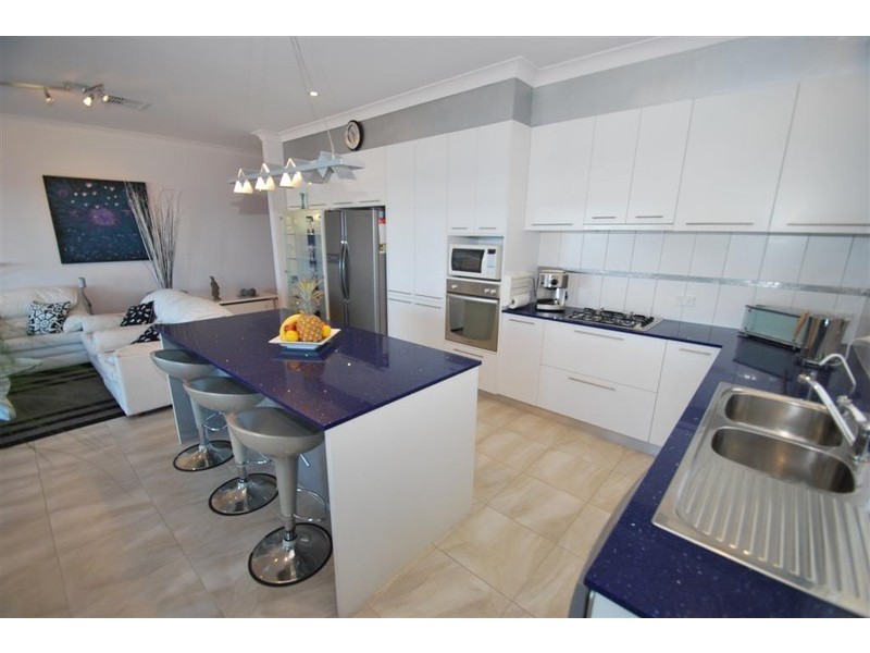 1-1 Fireball Ave, Hallett Cove SA 5158