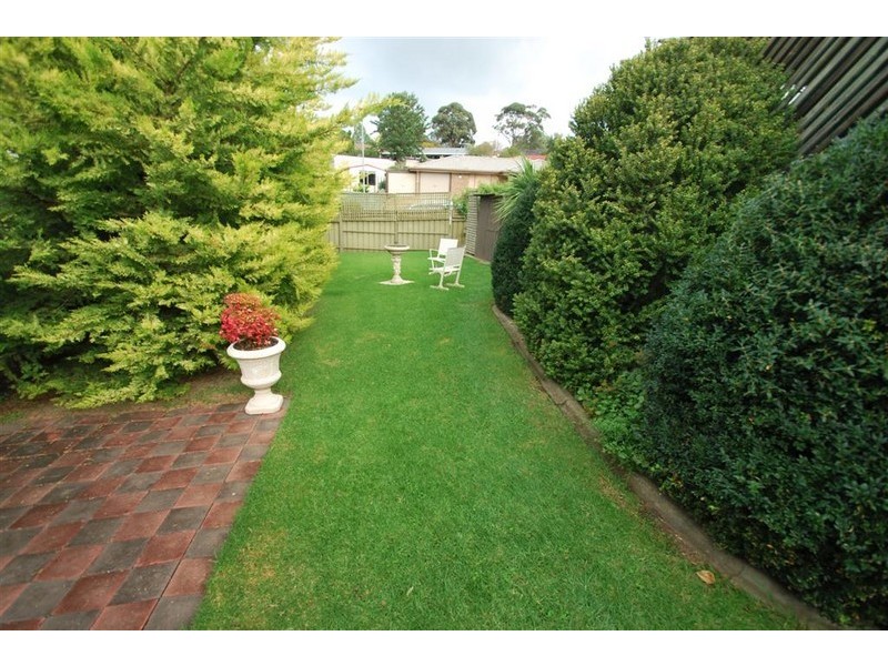 15 Rubin Crescent, Happy Valley SA 5159