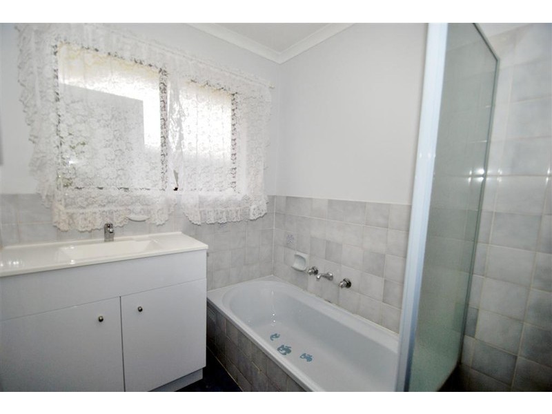 10 Sampson Crescent, Old Reynella SA 5161