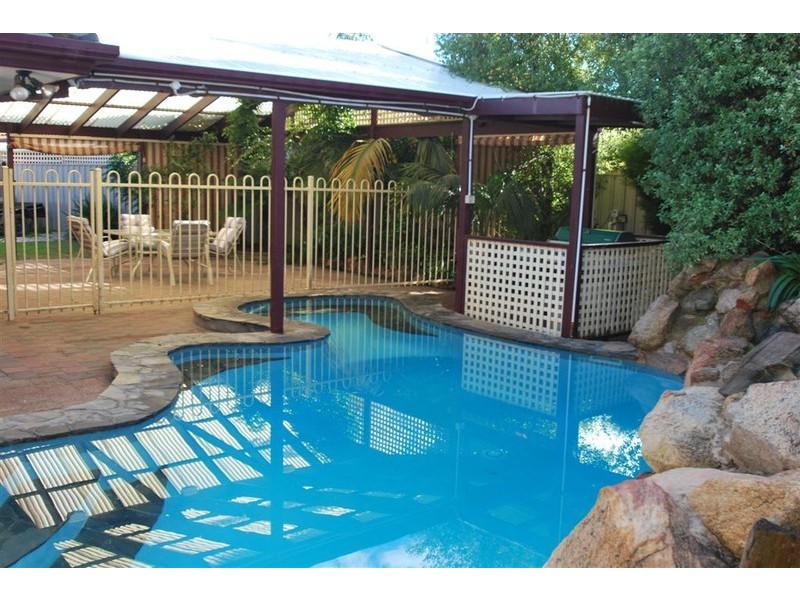 24 Pegasus Drive, Woodcroft SA 5162