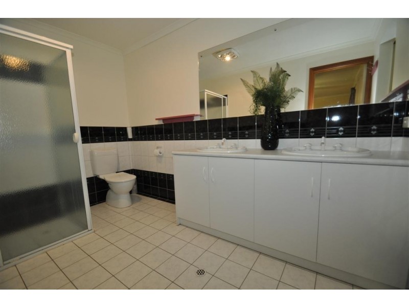 24 Pegasus Drive, Woodcroft SA 5162