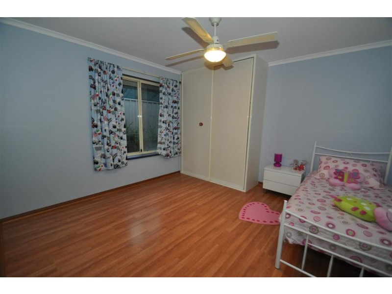 24 Pegasus Drive, Woodcroft SA 5162