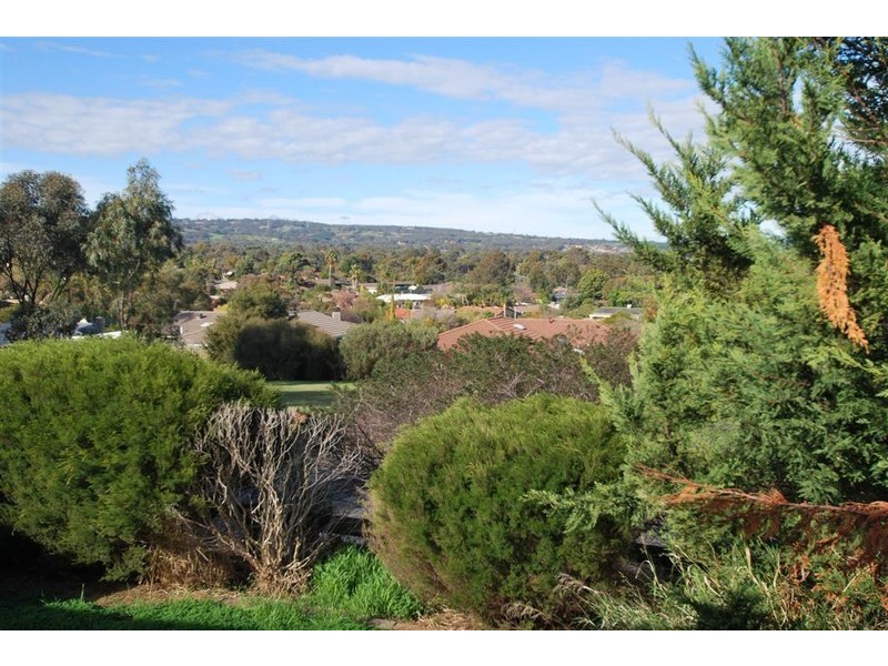 95 Kenihans Road, Happy Valley SA 5159