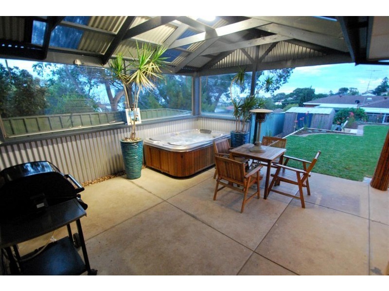 12 Narang Street, Hallett Cove SA 5158