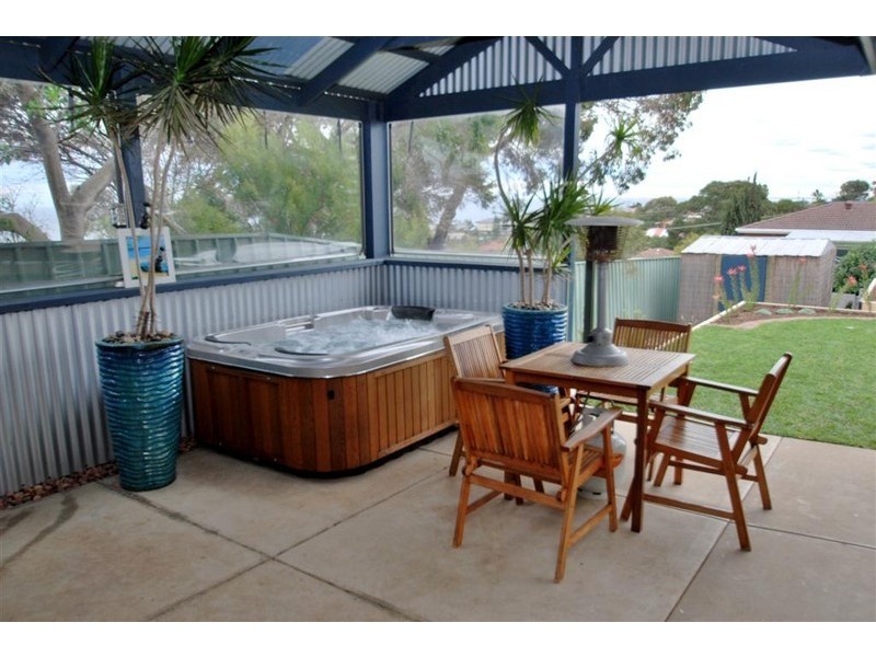 12 Narang Street, Hallett Cove SA 5158