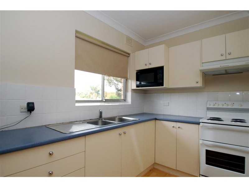 4-21 Cowper Road, Black Forest SA 5035