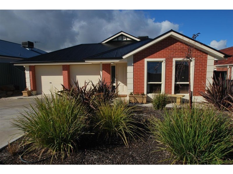 80 Elizabeth Crescent, Hallett Cove SA 5158