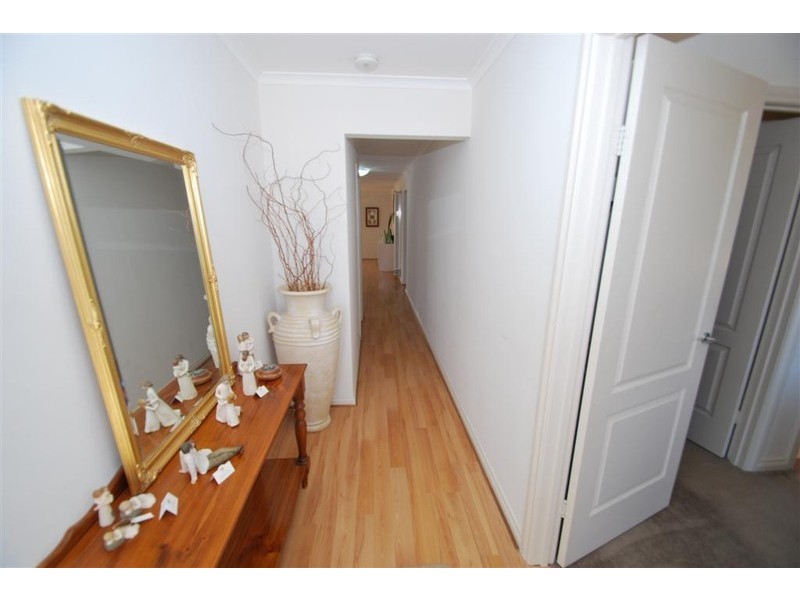 80 Elizabeth Crescent, Hallett Cove SA 5158