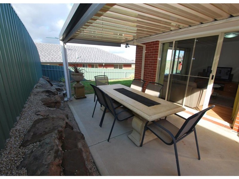 80 Elizabeth Crescent, Hallett Cove SA 5158
