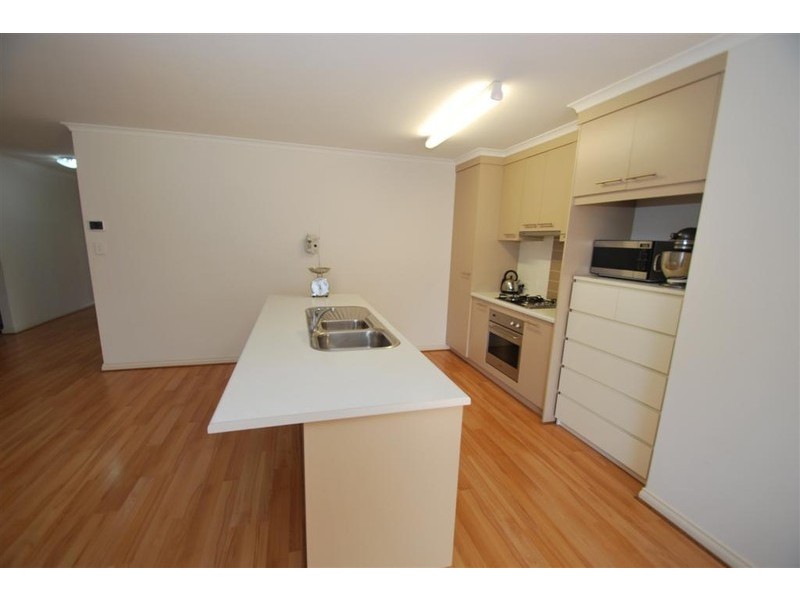 80 Elizabeth Crescent, Hallett Cove SA 5158