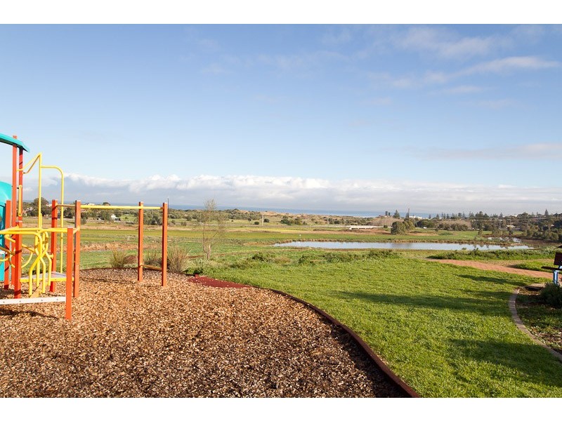 124 Grand Boulevard, Seaford Rise SA 5169
