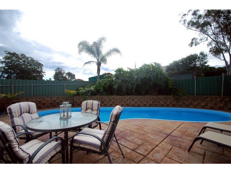 21 Pedro Avenue, Morphett Vale SA 5162