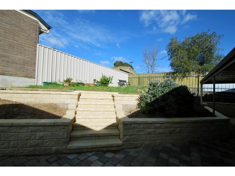 29 Education Road, Happy Valley SA 5159