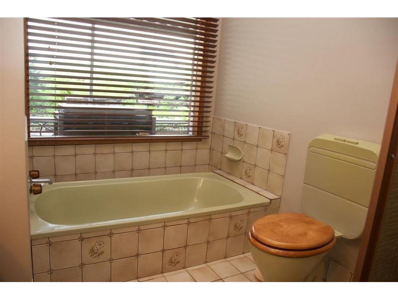 29 Education Road, Happy Valley SA 5159