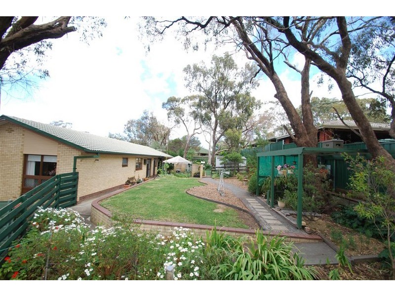 10 Rosa Court, Happy Valley SA 5159