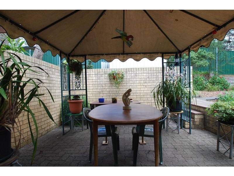 10 Rosa Court, Happy Valley SA 5159