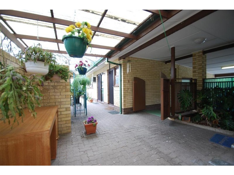 10 Rosa Court, Happy Valley SA 5159