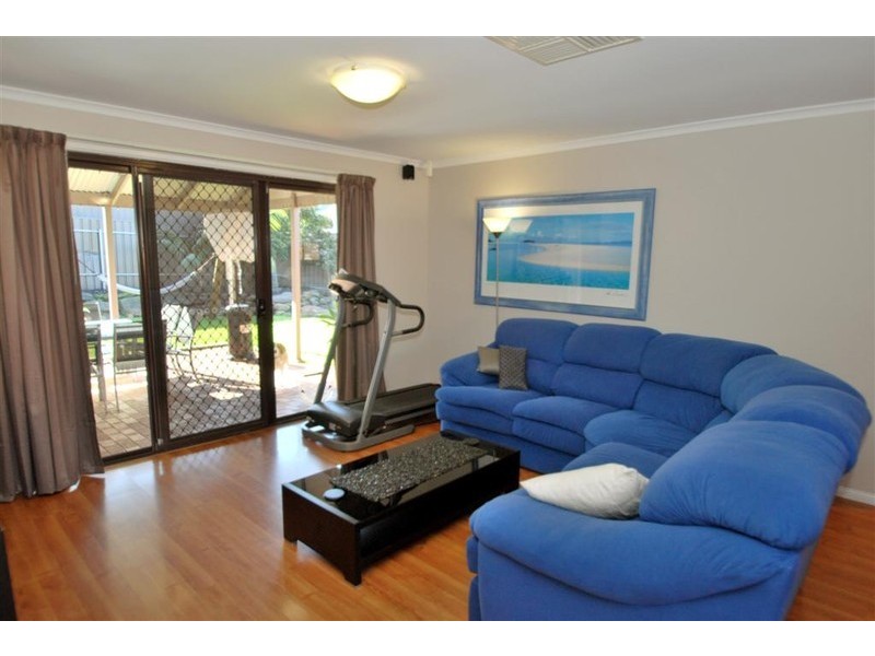 4 Hughes Court, Trott Park SA 5158