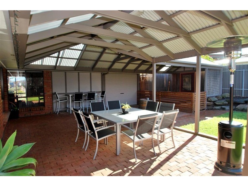 4 Hughes Court, Trott Park SA 5158