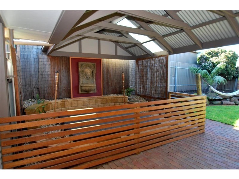 4 Hughes Court, Trott Park SA 5158