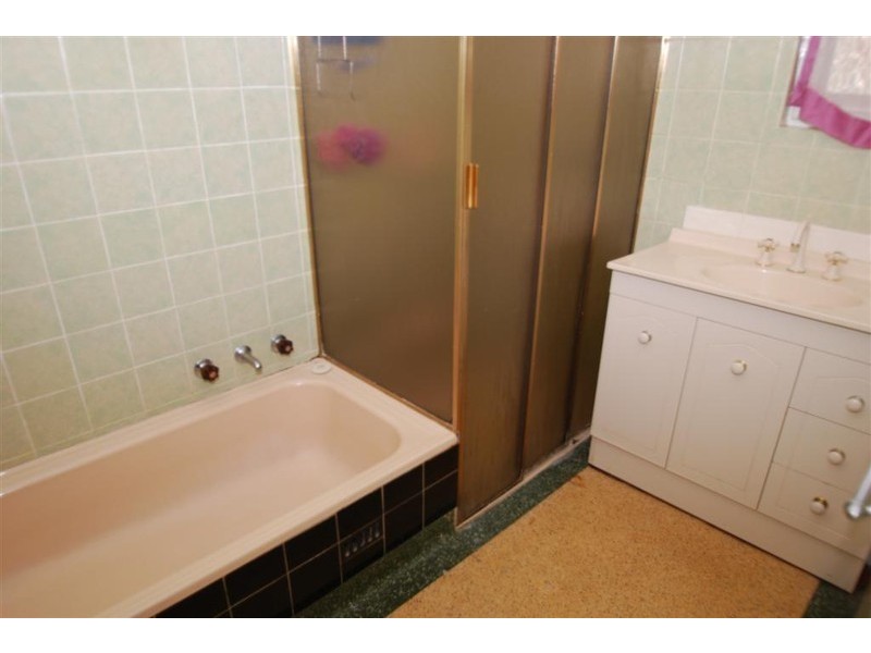 24  Teusner Drive, Morphett Vale SA 5162